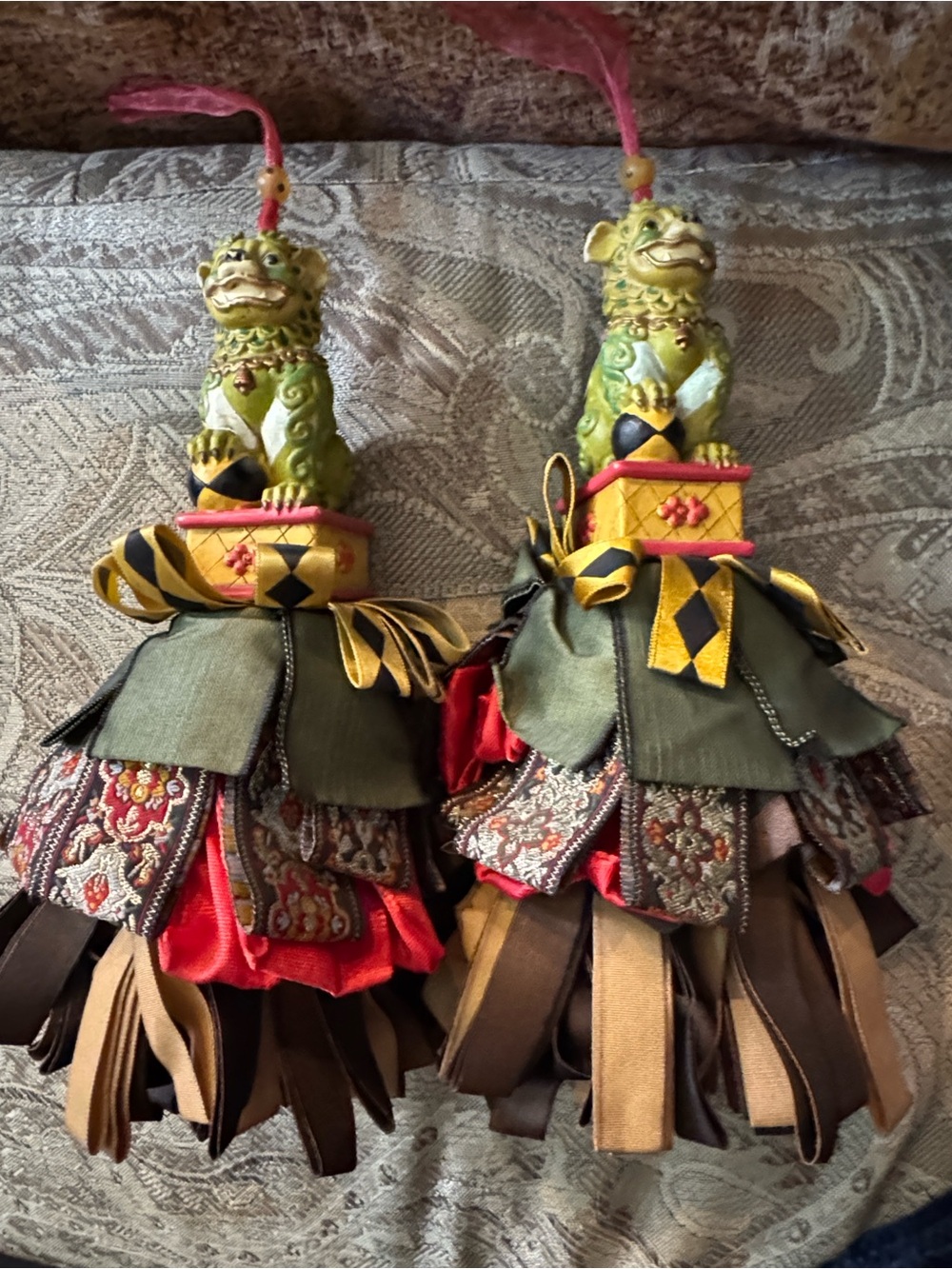 Kelly Paulk for Silvestri Collection FOO DOG Tassel ornament, set of 2. Vintage